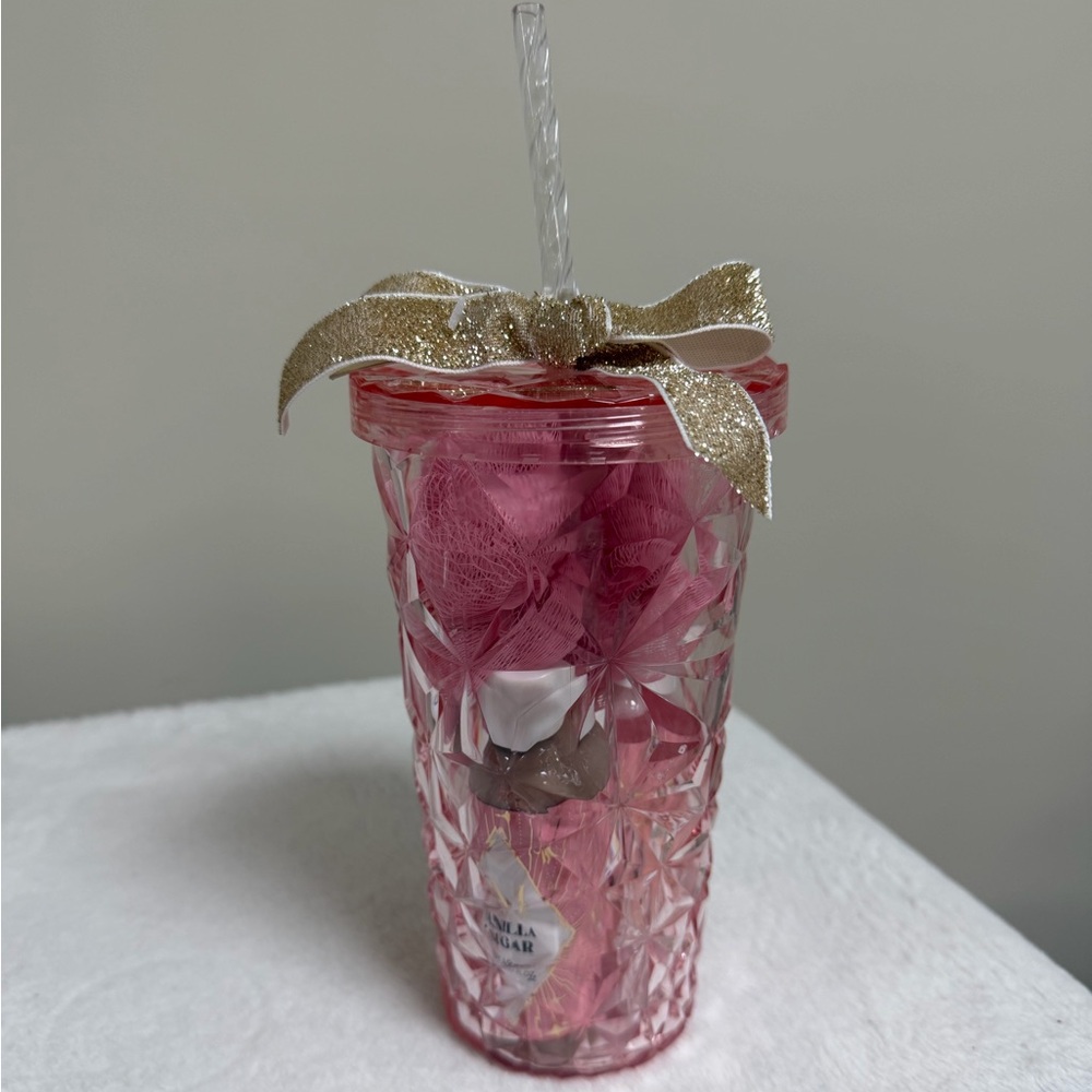 Pink Tumbler with Bath Set